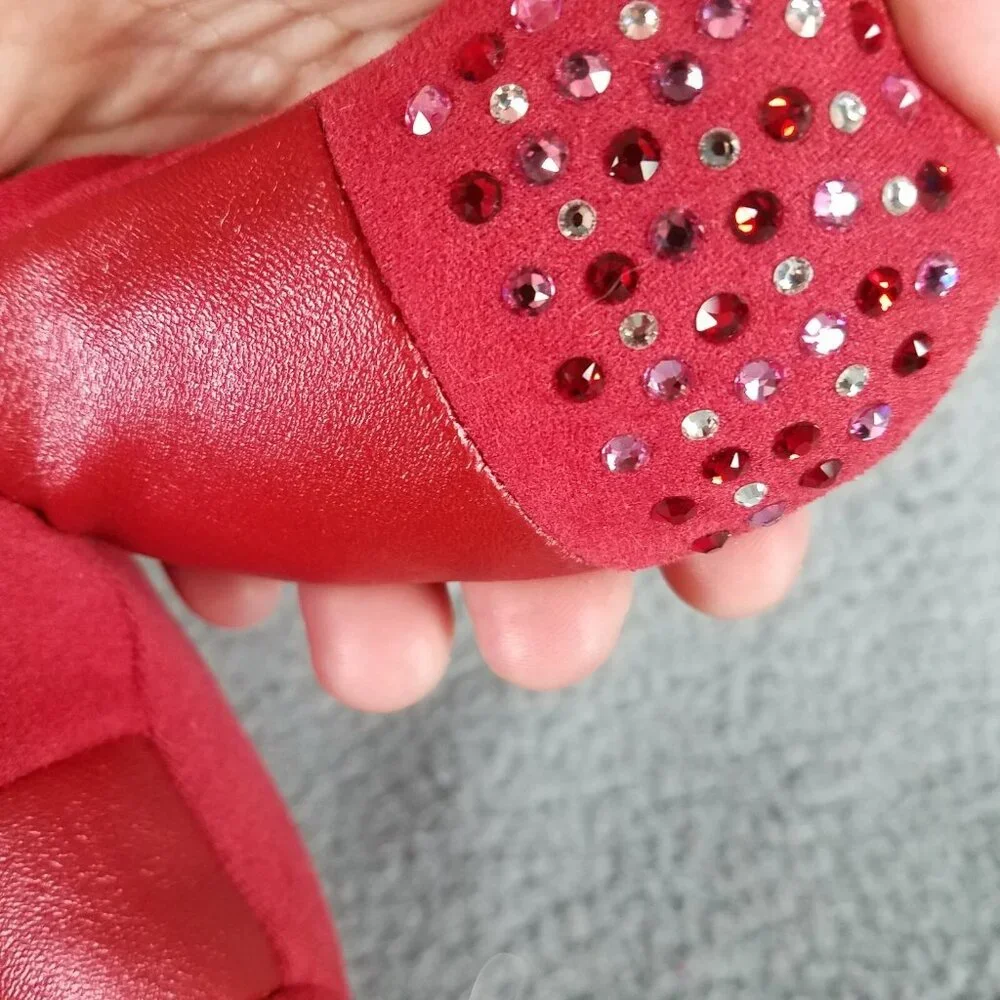 Build-A-Bear Swarovski Crystals Valentines Red Velvet Plush Bear Collectors 2021